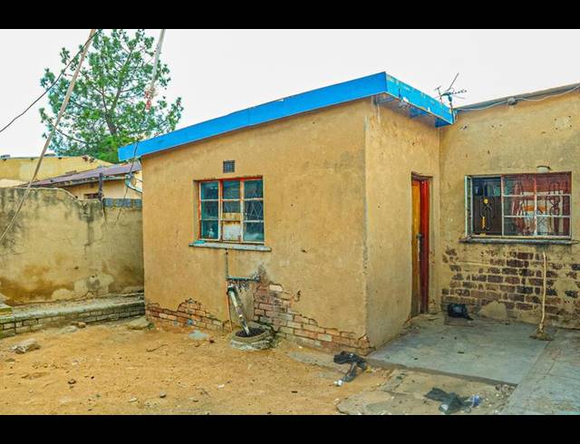 5 BEDROOM HOUSE FOR SALE IN ETHAFENI